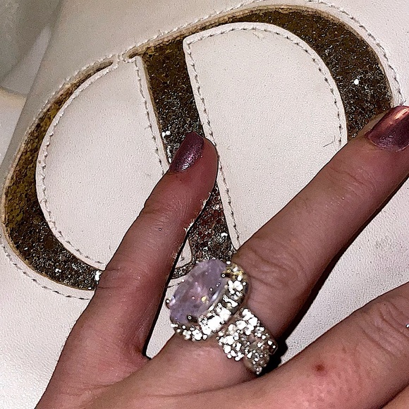 Gorgeous Size 6 CZ 20ct Cocktail Ring - Picture 2 of 6